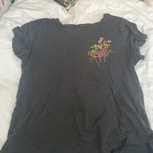Grey short sleeve shirt with flowers